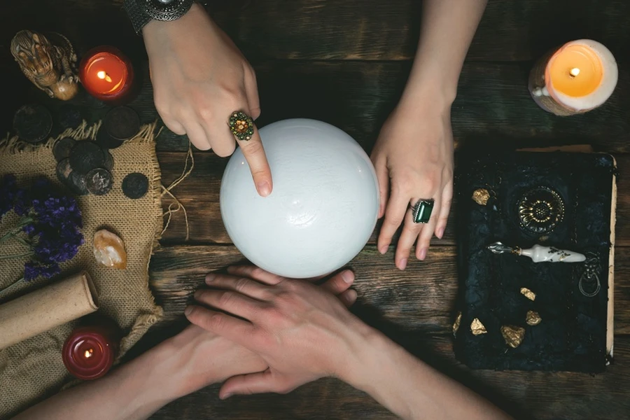 Understanding How Psychic Readings Connect To Your Intuition in St. Peters, MO Understanding How Psychic Readings Connect To Your Intuition in St. Peters, MO